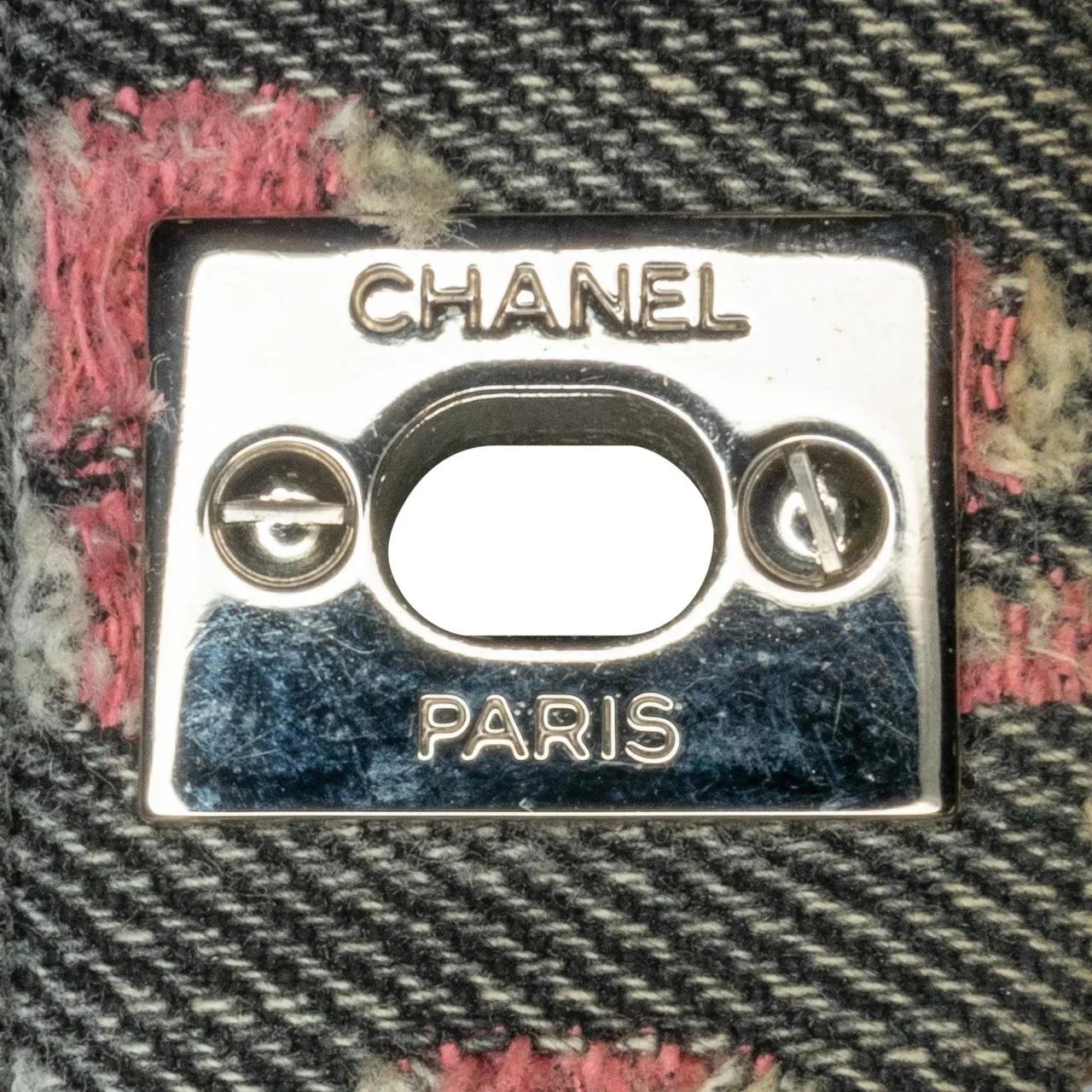 Chanel Hobo bags 2010-2011 Medium Classic Distressed Denim Double F in grijs