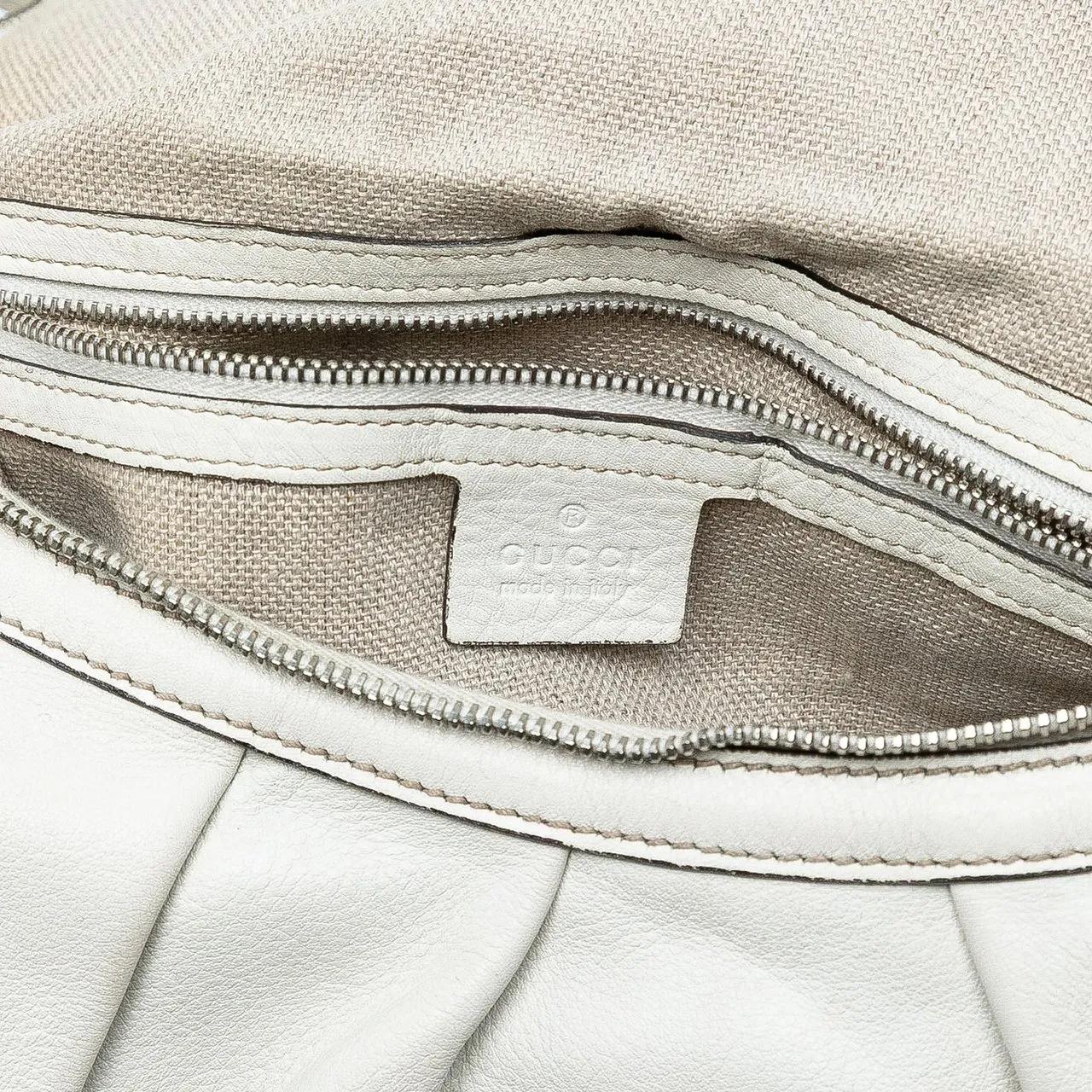 Thumbnail - Gucci Hobo Bags - Medium Pebbled Calfskin Icon Bit Satchel - Gr. unisize - in Weiß - für Damen