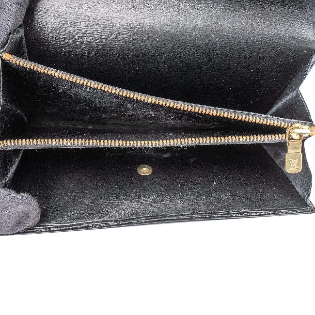 Thumbnail - Louis Vuitton Crossbody Bags - Louis Vuitton Noir Epi Leather Sarah Wallet - Gr. unisize - in Schwarz - für Damen