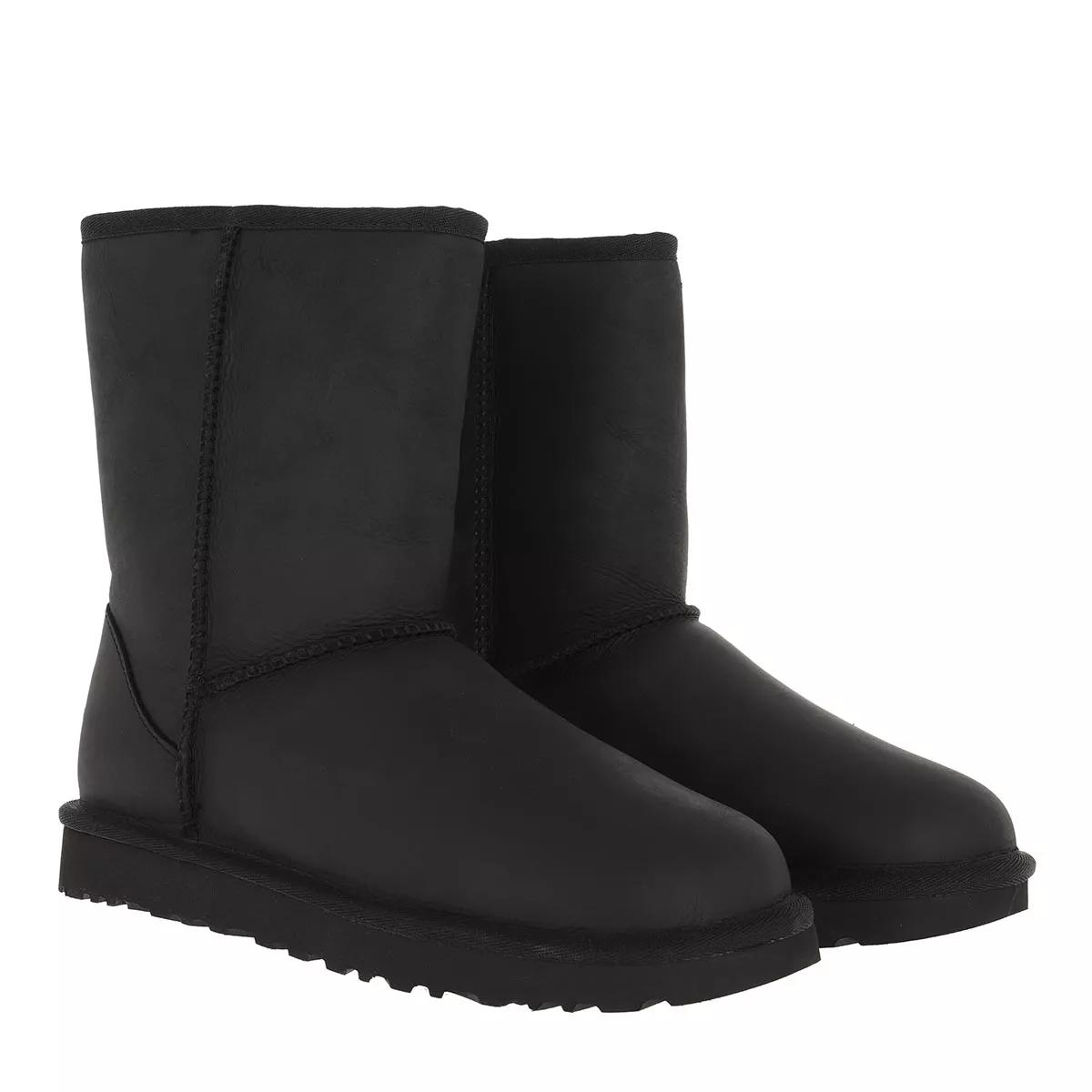 Black leather store uggs