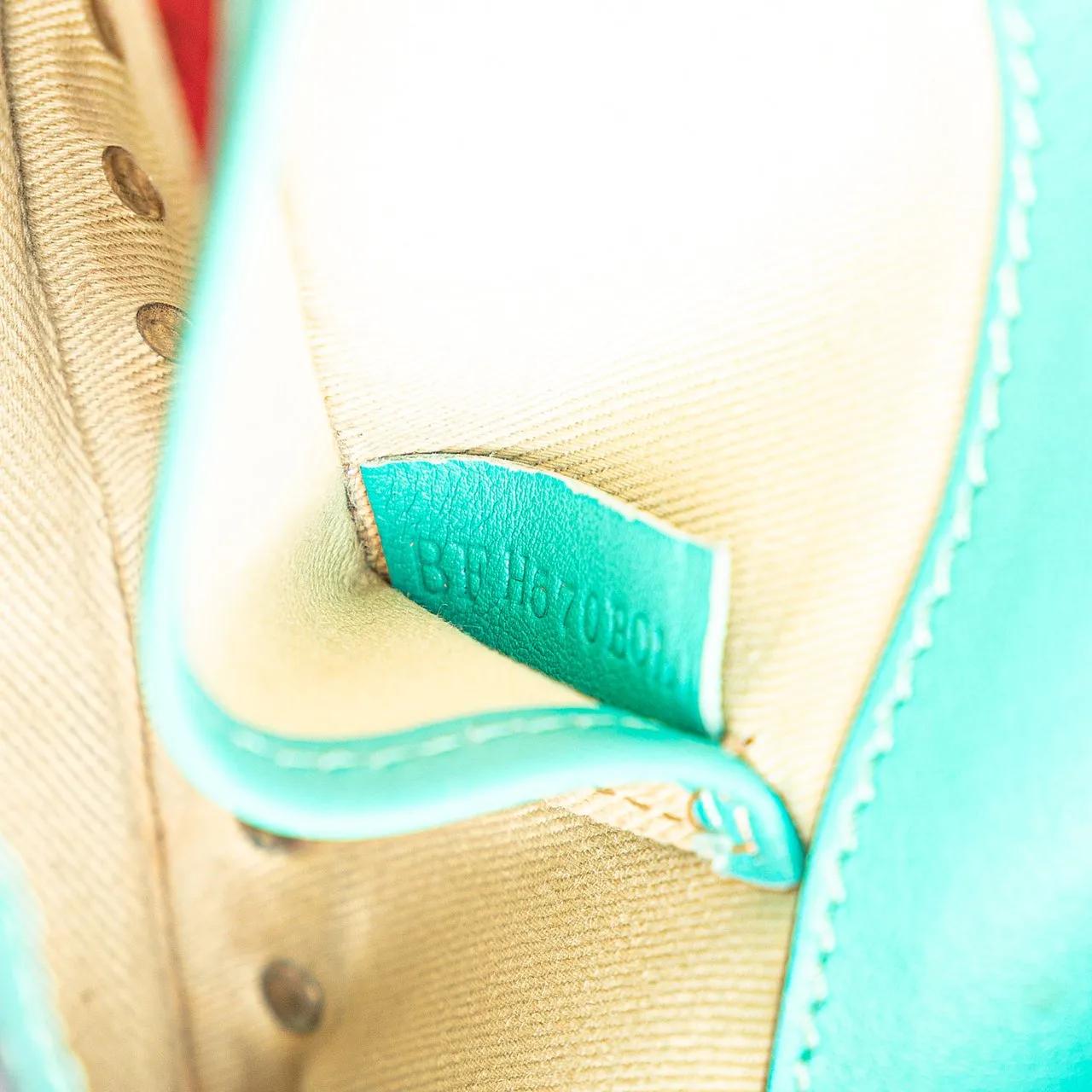 Thumbnail - Valentino Garavani Clutches - Nappa Rockstud Bangle Clutch - Gr. unisize - in Blau - für Damen