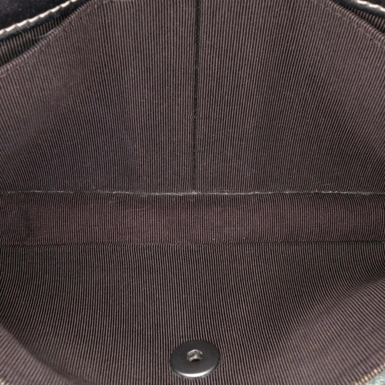 Thumbnail - Chanel Hobo Bags - 2000-2002 CC Chocolate Bar Denim East West Flap - Gr. unisize - in Blau - für Damen