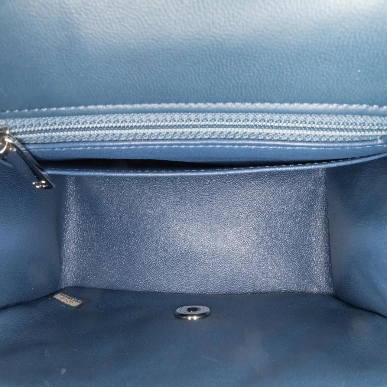 Chanel Hobo bags 2018-2019 Mini Square Classic Lambskin Single Flap in blauw
