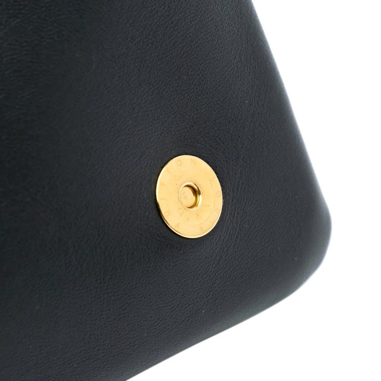 Thumbnail - Louis Vuitton Hobo Bags - 2021-2024 Monogram Embossed Pochette Coussin - Gr. unisize - in Schwarz - für Damen