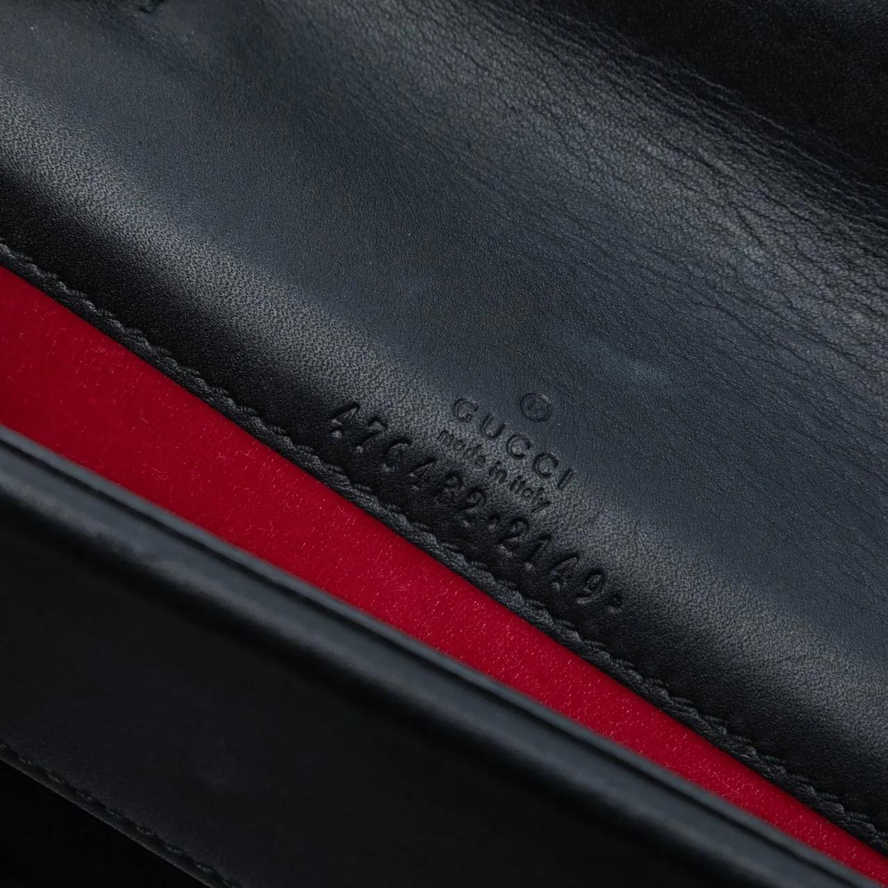 Thumbnail - Gucci Hobo Bags - Mini Crystal Embellished Velvet Dionysus Crossbody - Gr. unisize - in Schwarz - für Damen