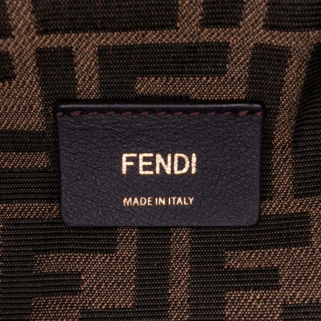 Thumbnail - Fendi Hobo Bags - Medium Nappa Fendi First Shoulder Bag - Gr. unisize - in Weiß - für Damen