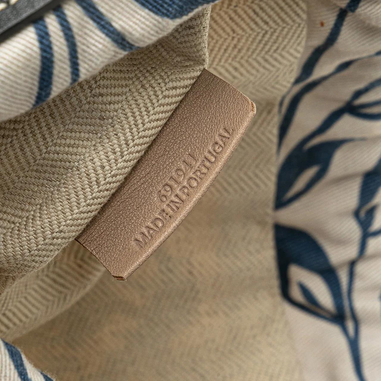Thumbnail - Loewe Hobo Bags - Anagram Canvas Drawstring Crossbody - Gr. unisize - in Weiß - für Damen