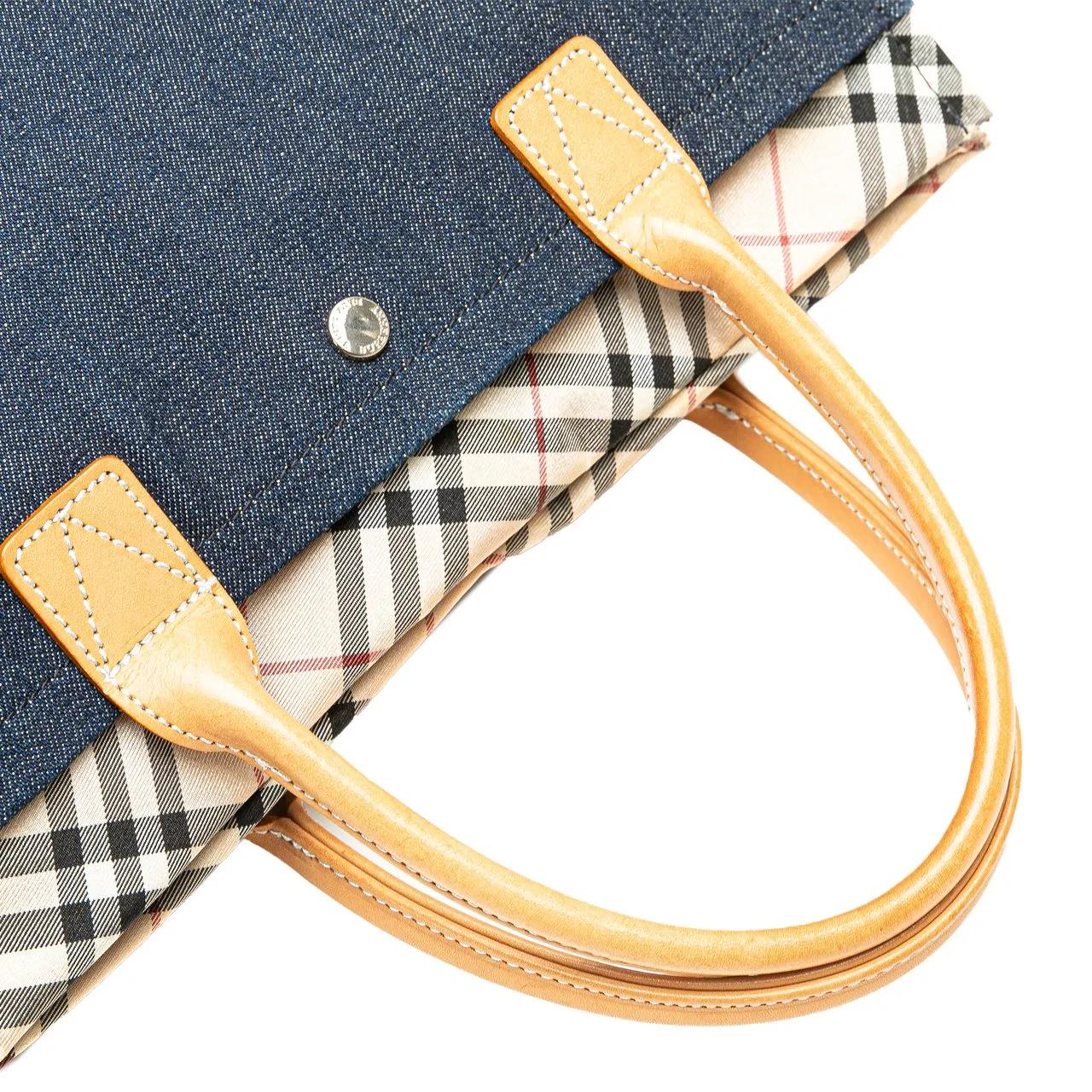 Thumbnail - Burberry Shopper - 2000-2017 Nova Check Trimmed Denim Tote - Gr. unisize - in Blau - für Damen