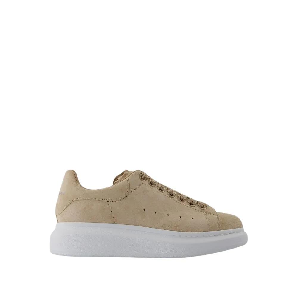 Alexander McQueen Low-Top Sneaker - Oversized Sneakers - Leather - Beige - Gr. 39 (EU) - in Beige - für Damen