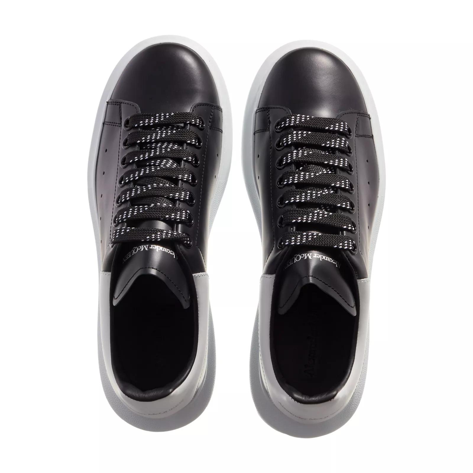 Mcqueen oversized sneaker black online