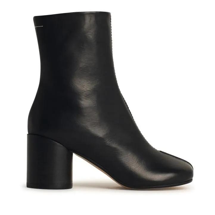 Margiela black boots online