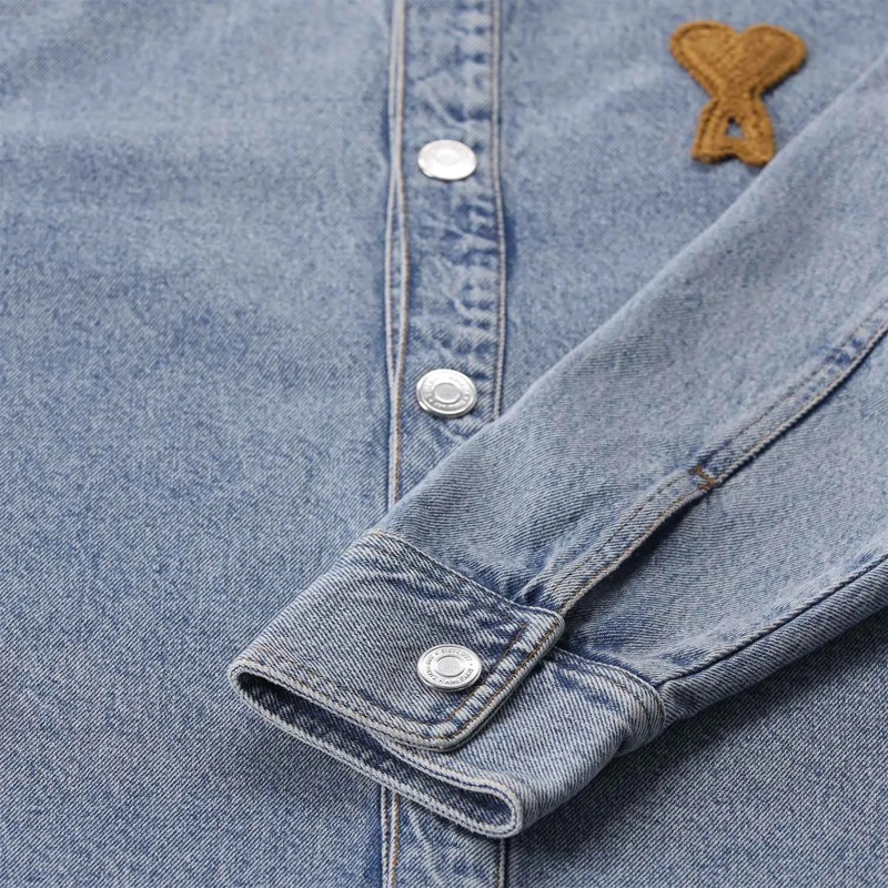 AMI Paris Hemd Denim Shirt With Classic Collar And Embroidered He Grey(Image 8)