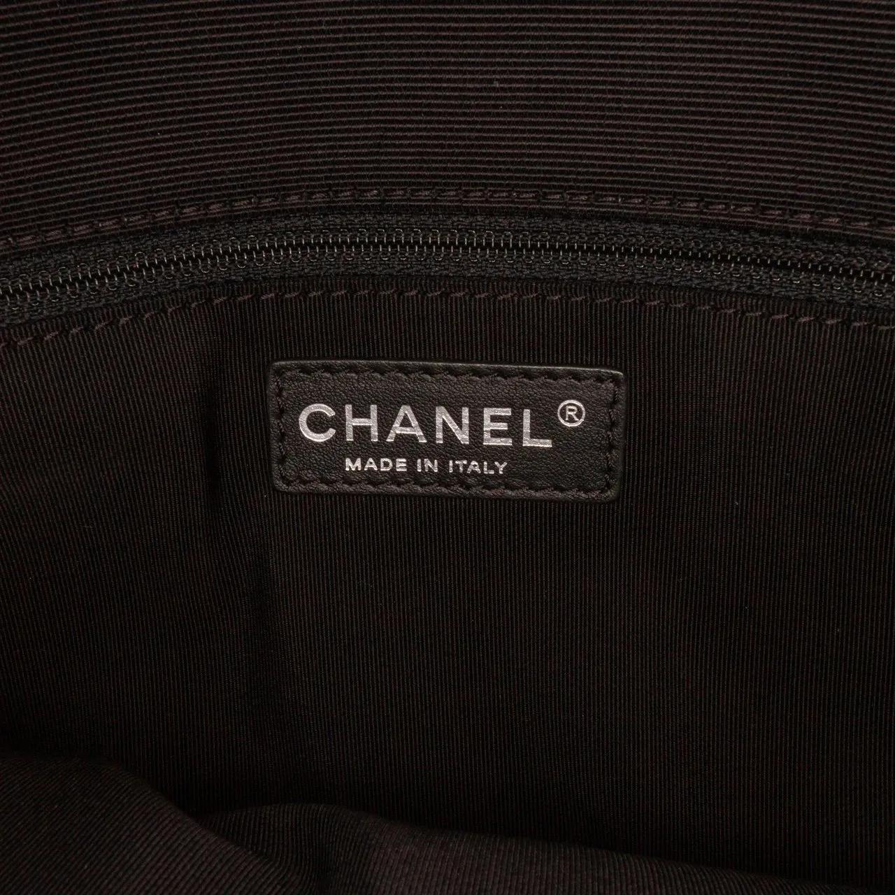 Chanel Hobo bags 2015-2016 Medium Quilted Lambskin Grosgrain Two To in rood