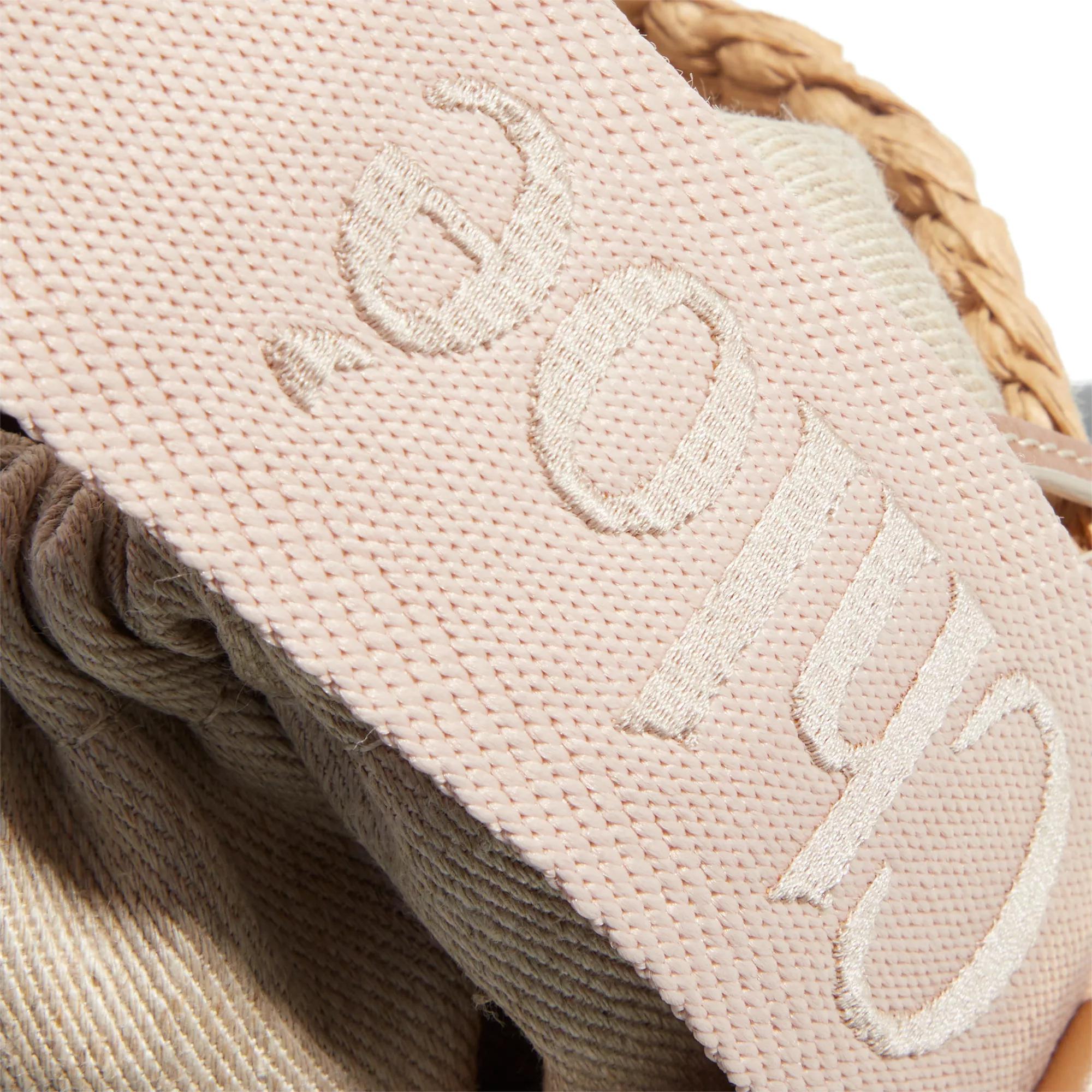 Chloé Shoppers & Totes Woody in beige