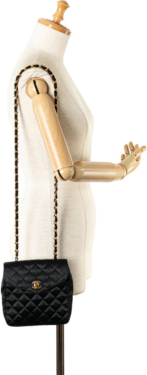 Thumbnail - Chanel Hobo Bags - 1986-1988 CC Quilted Satin Crossbody - Gr. unisize - in Schwarz - für Damen