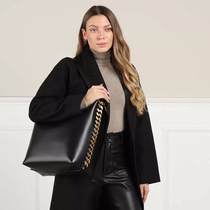 A0208426_StellaMcCartney_posit 