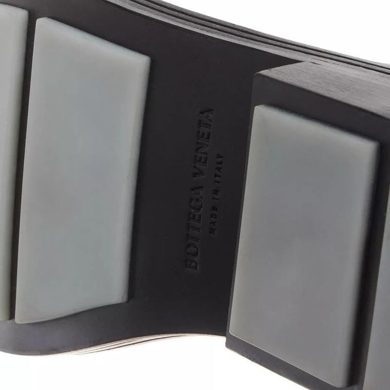 Bottega Veneta Chelsea Boots Fireman Chelsea Ankle Boot Black(Image 3)