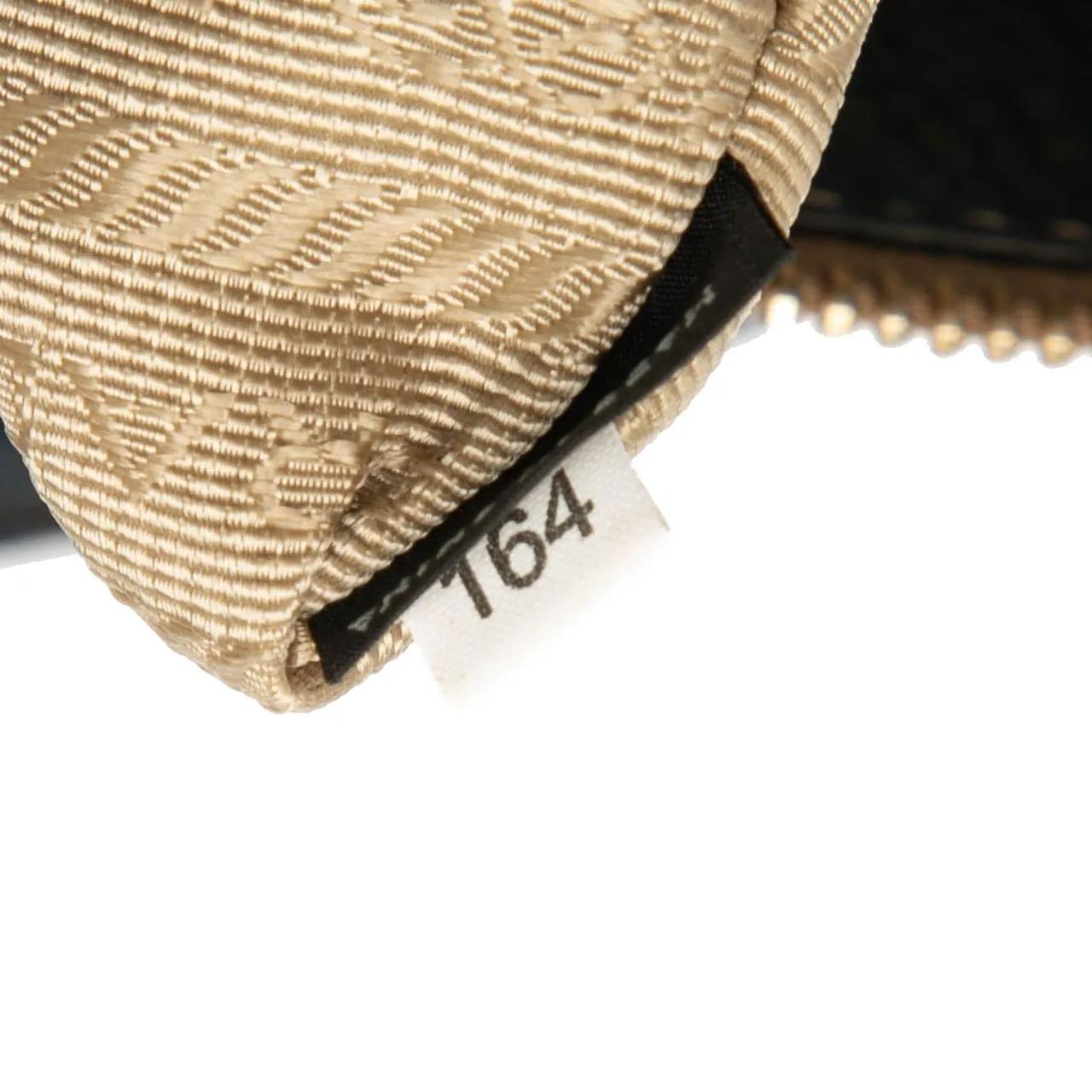 Thumbnail - Prada Hobo Bags - Vitello Daino Zip Top Satchel - Gr. unisize - in Blau - für Damen