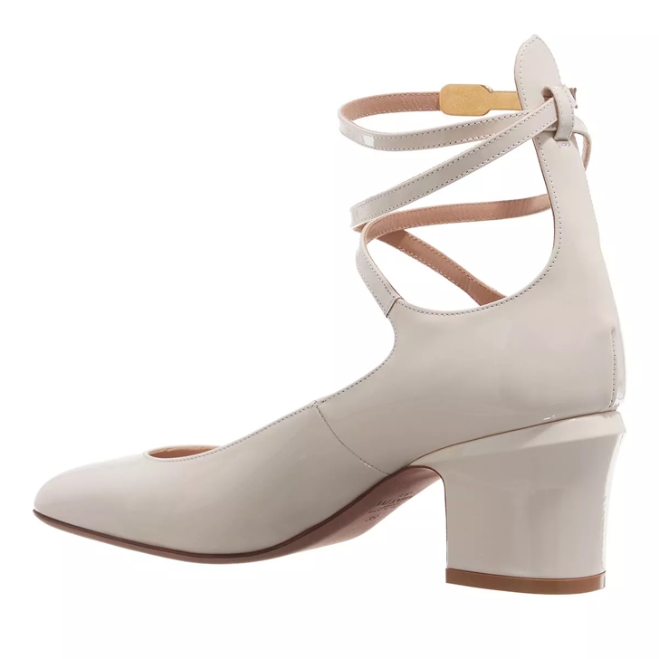 Valentino hot sale pumps white