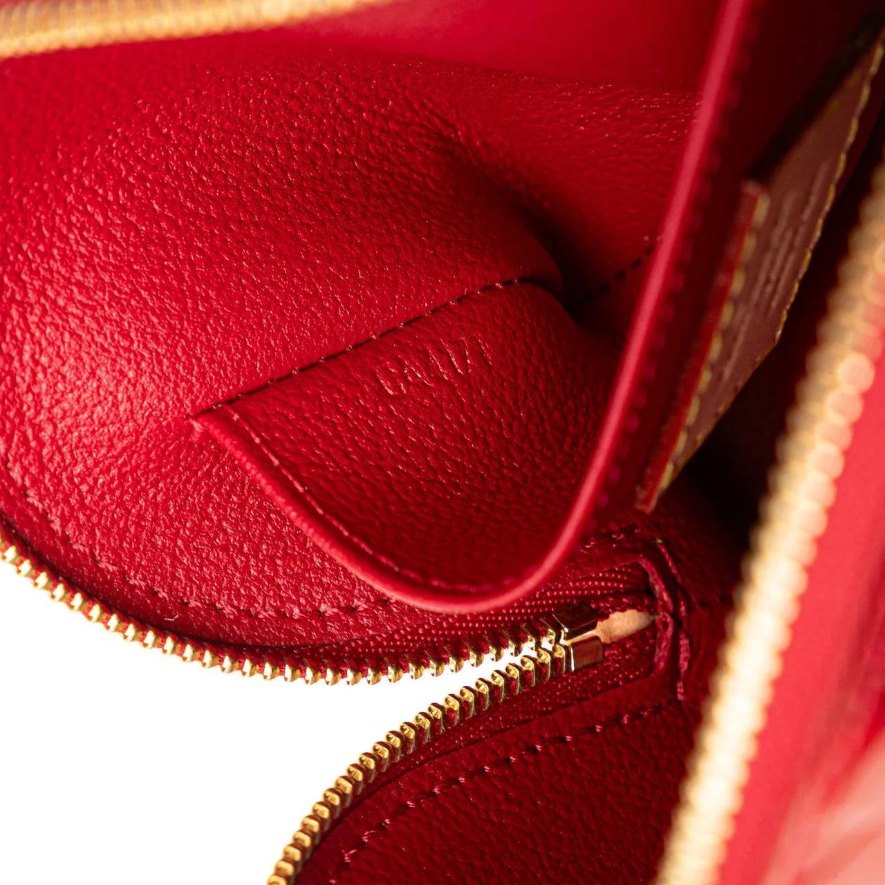 Thumbnail - Louis Vuitton Kosmetiktaschen - Monogram Vernis Rayures Cosmetic Pouch - Gr. unisize - in Rot - für Damen