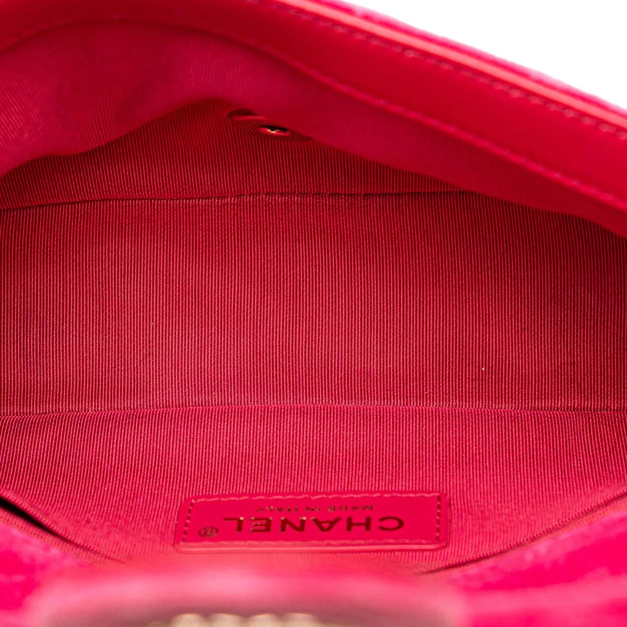 Thumbnail - Chanel Hobo Bags - Mini Quilted Velvet Pearl Crush Single Flap - Gr. unisize - in Gold - für Damen