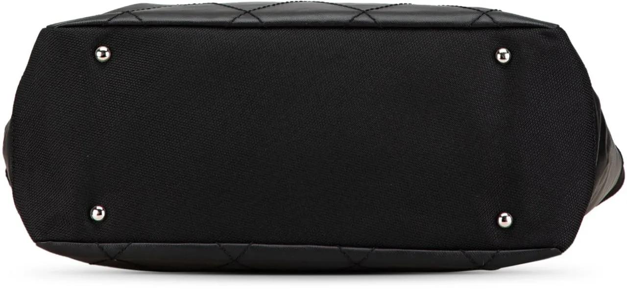 Chanel Shoppers Large Paris Biarritz Tote in zwart