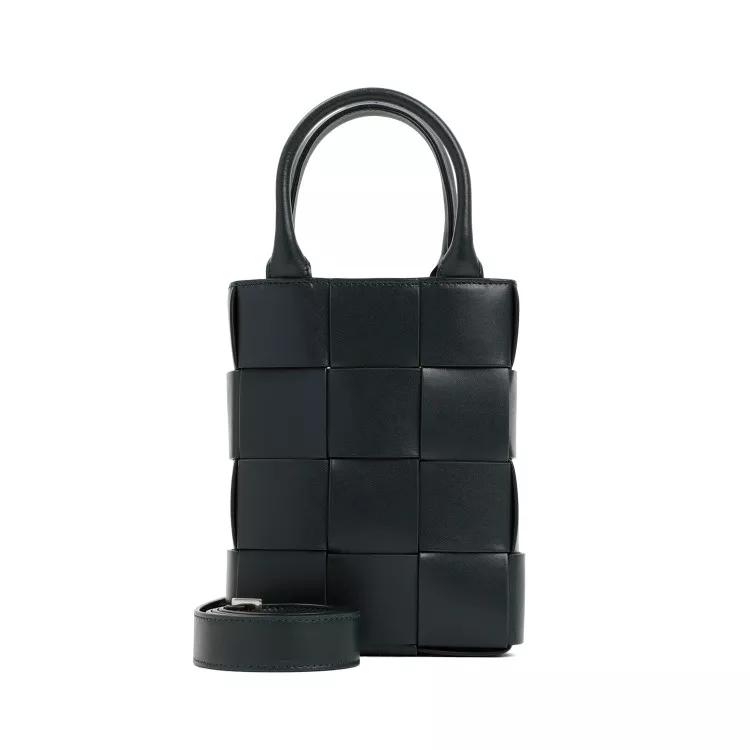 Bottega Veneta Shopper - Inkwell Mini Cassette North Shout Shoulder Bag - Gr. unisize - in Schwarz - für Damen