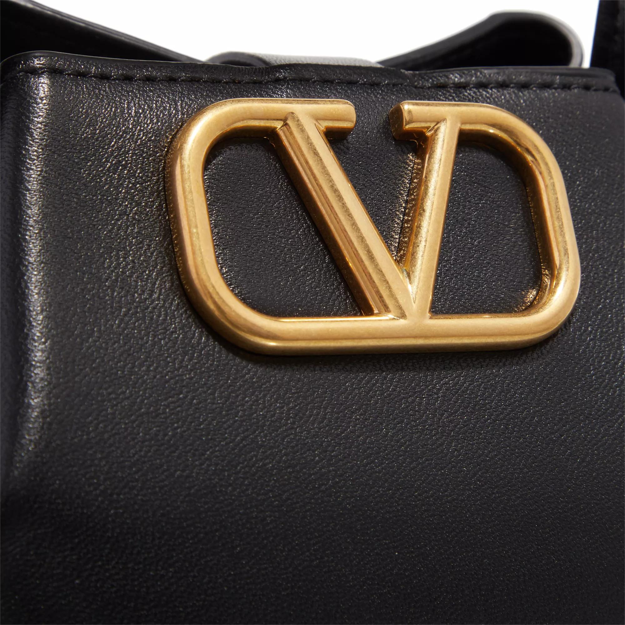 Valentino Garavani Bucket bags VLogo Bucket Bag in zwart