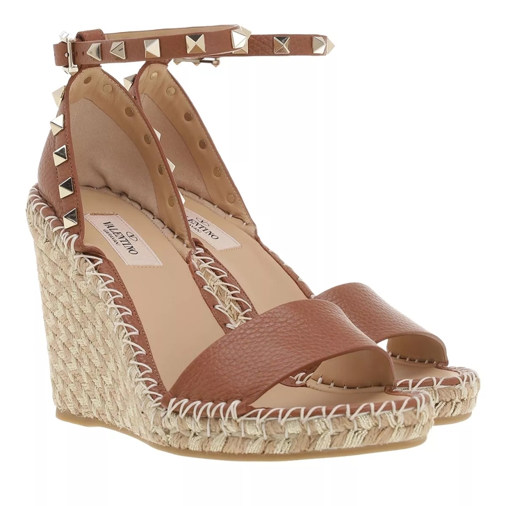 Rockstud deals wedge valentino