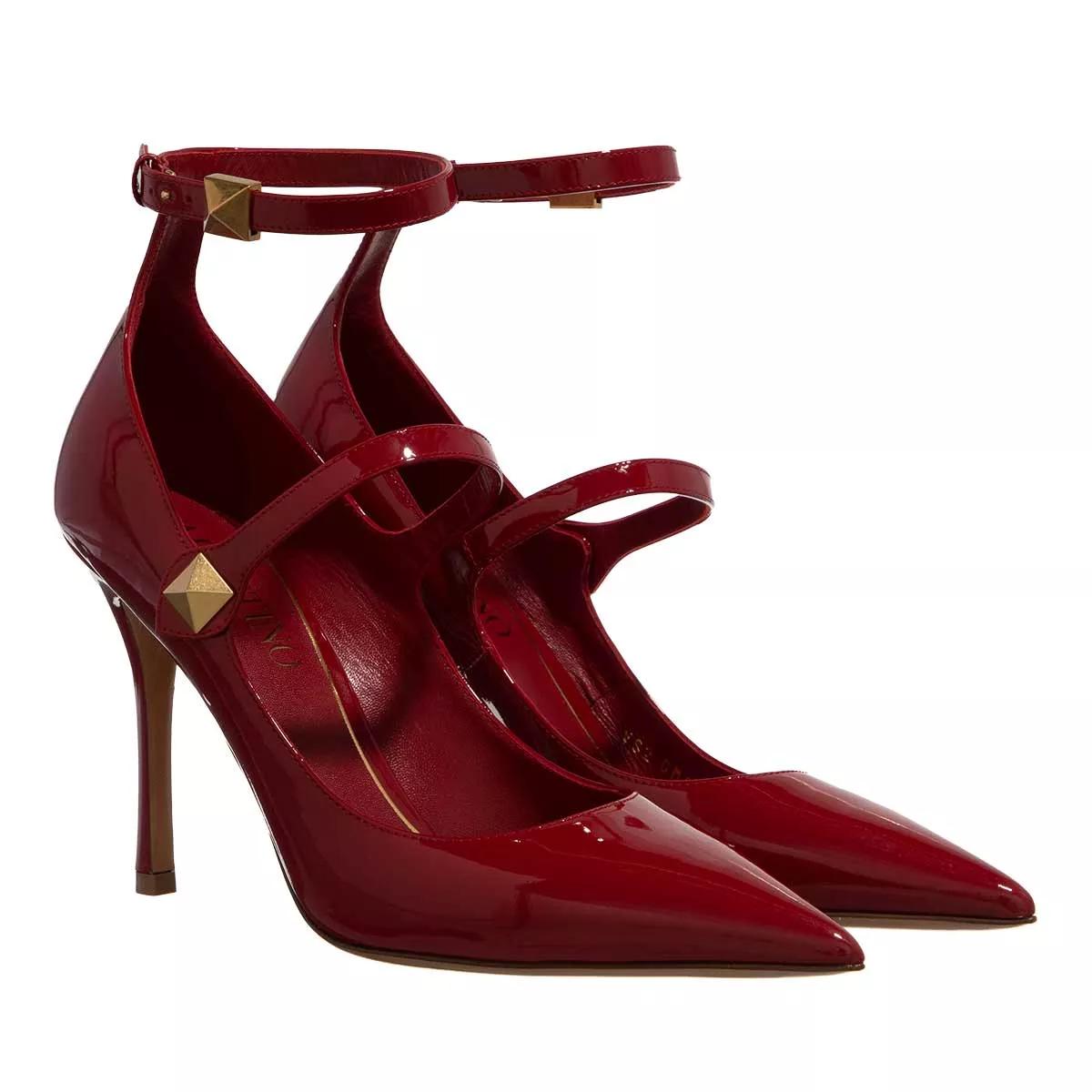 Valentino on sale court heels