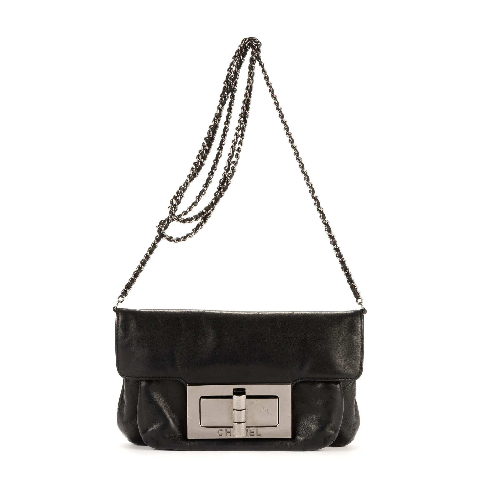 Chanel Crossbody Bags - Giant Lock Reissue Mademoiselle Flap - Gr. unisize - in Schwarz - für Damen