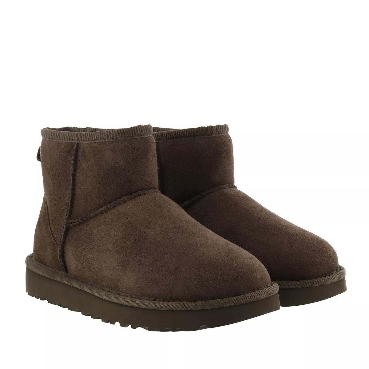 Chocolate brown 2024 uggs with bows