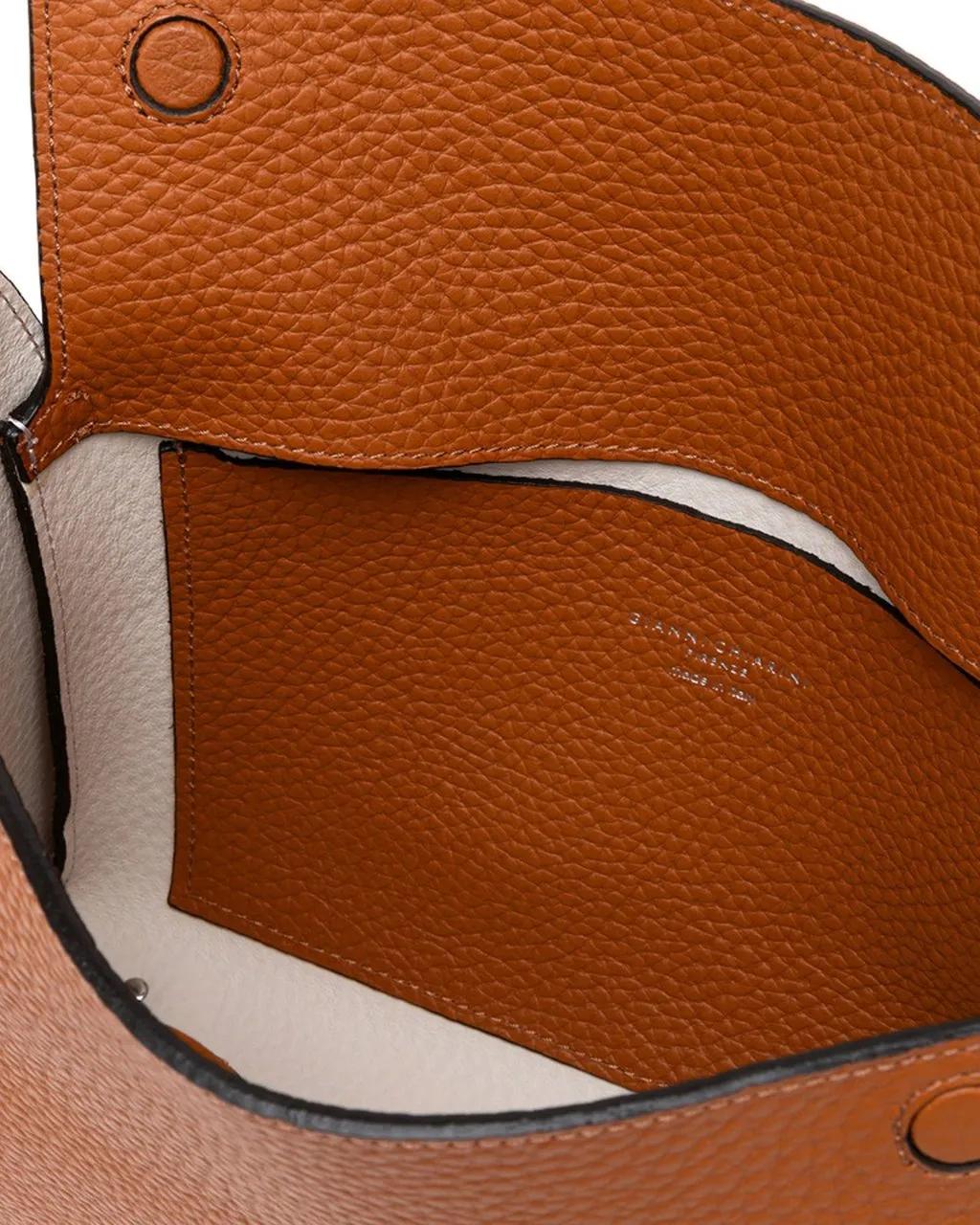 Gianni Chiarini Hobo bags Penelope Handbag In Double Grain Leather in bruin