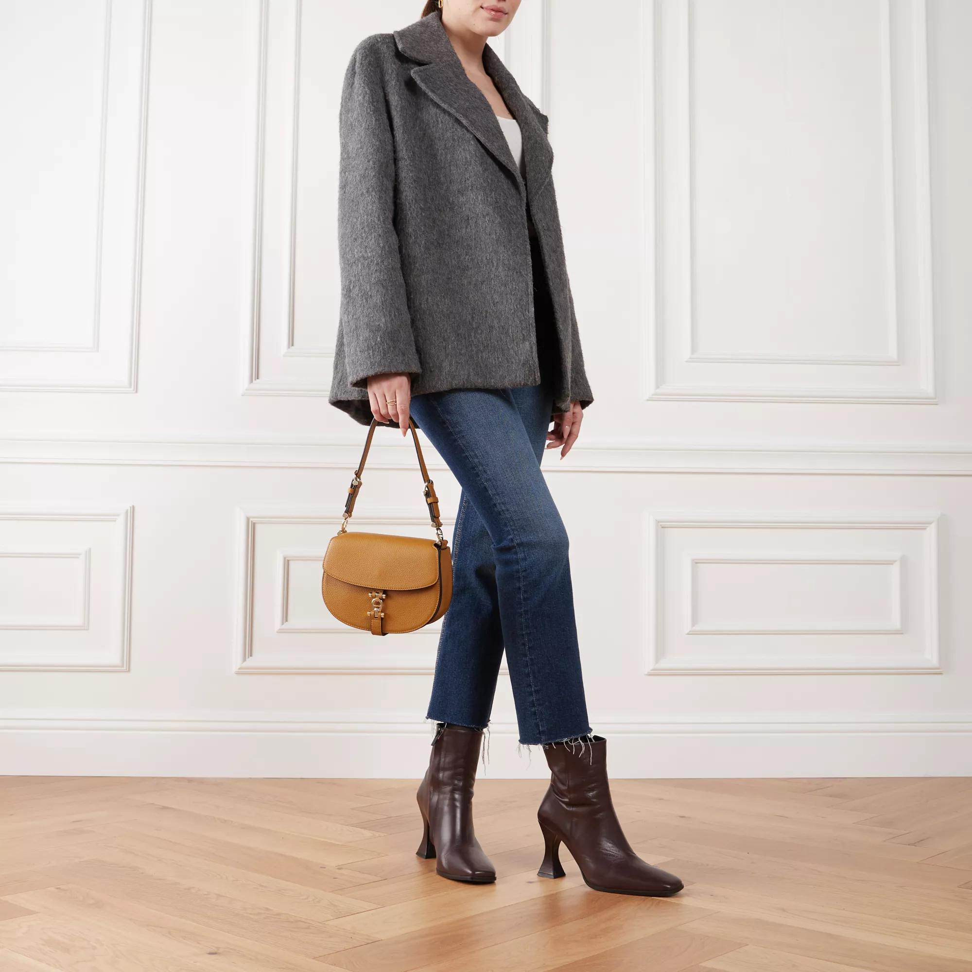 Aigner Crossbody bags Deli in bruin