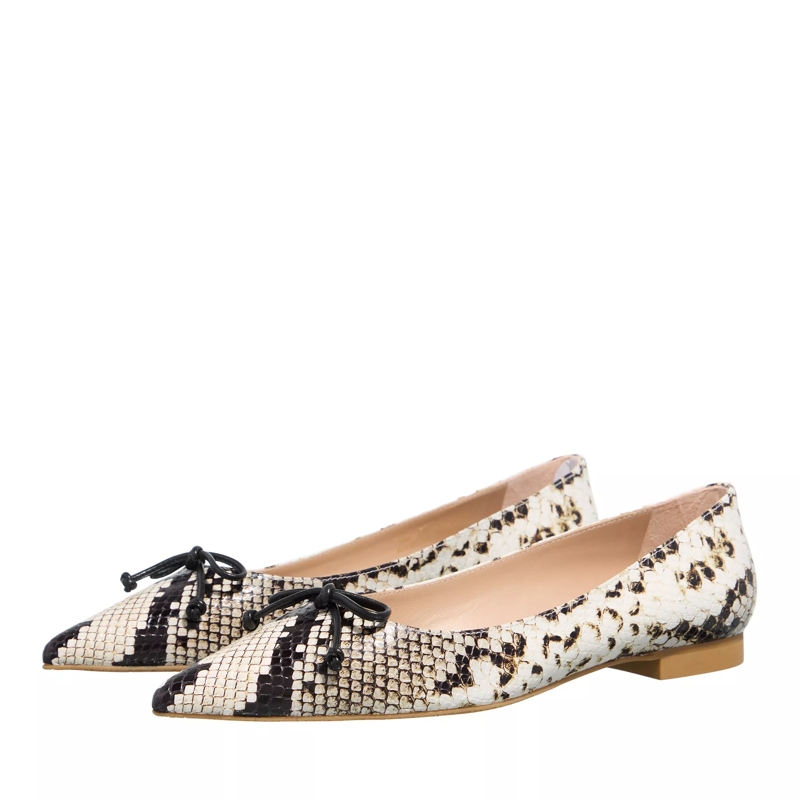 Stuart Weitzman Ballerinas Landon Ballet Flat Cream/Oat
