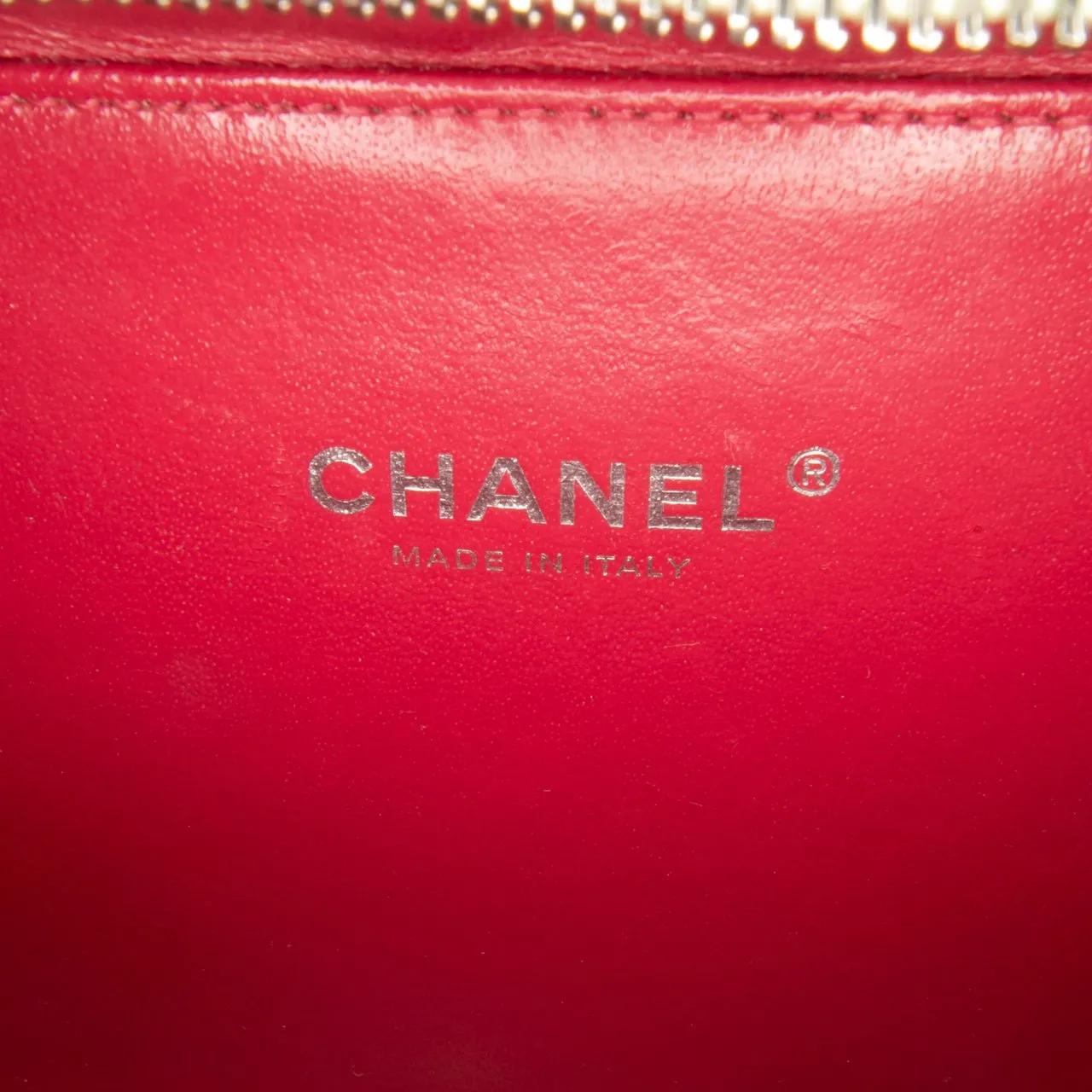 Thumbnail - Chanel Kosmetiktaschen - Small Caviar Striped CC Filigree Vanity Case - Gr. unisize - in Weiß - für Damen