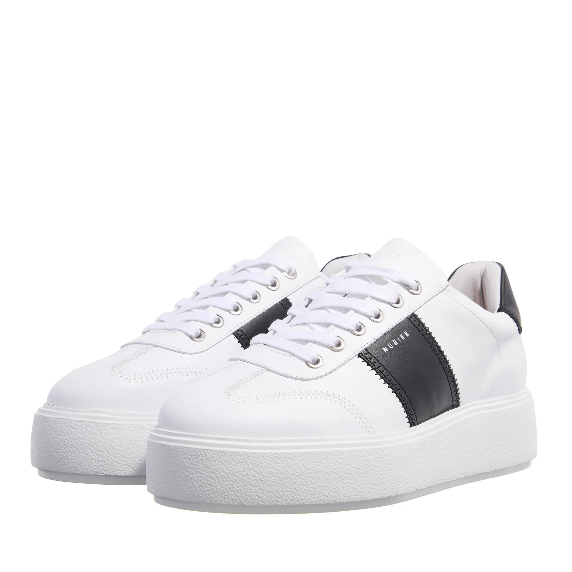 Elise Wing Studs White Leather Black Low Top Sneaker