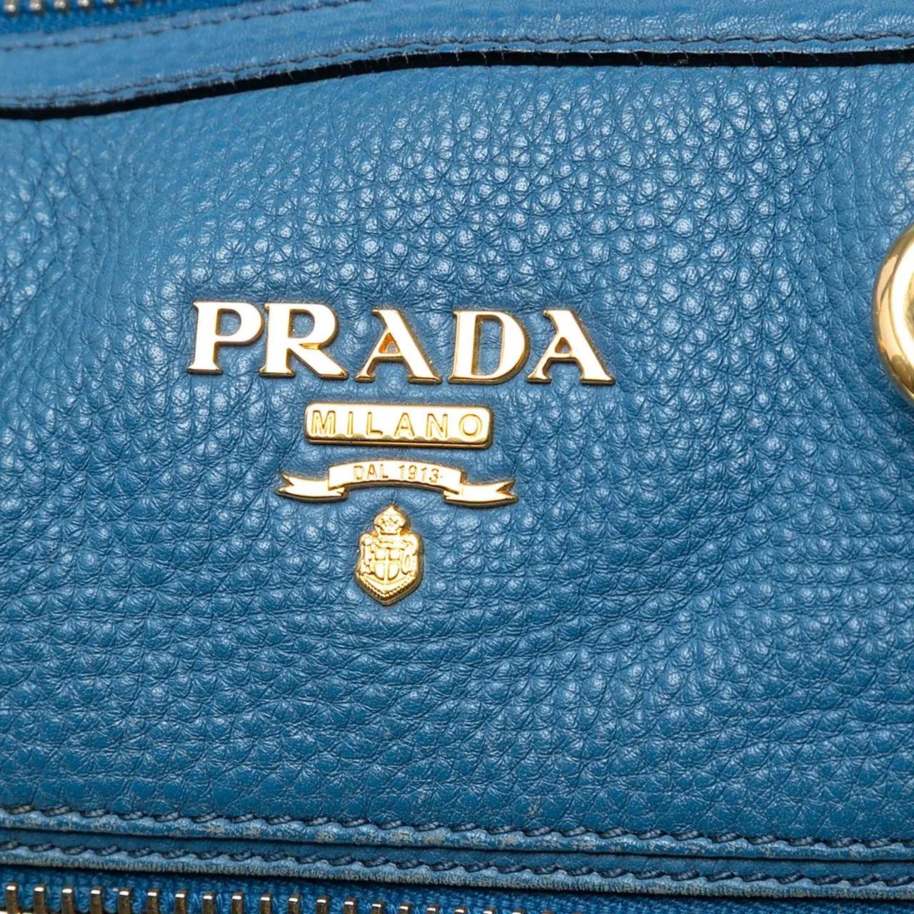 Thumbnail - Prada Hobo Bags - Vitello Daino Zip Top Satchel - Gr. unisize - in Blau - für Damen
