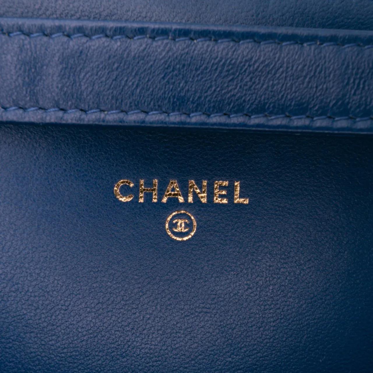 Thumbnail - Chanel Hobo Bags - CC Square Quilted Lambskin Wallet on Chain - Gr. unisize - in Blau - für Damen