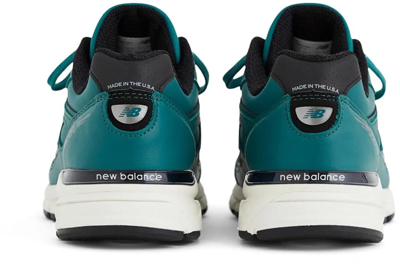 Thumbnail - New Balance Low-Top Sneaker - 990v4 Made In Usa X Teddy Santis Sneakers - Gr. 42 (EU) - in Grün - für Damen