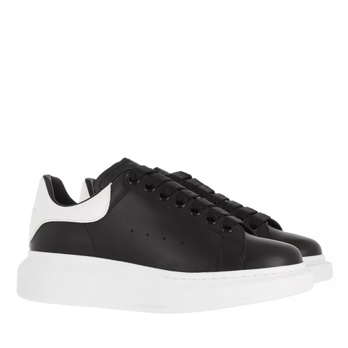 Alexander McQueen Oversized Sneaker Black/White scarpa da ginnastica bassa