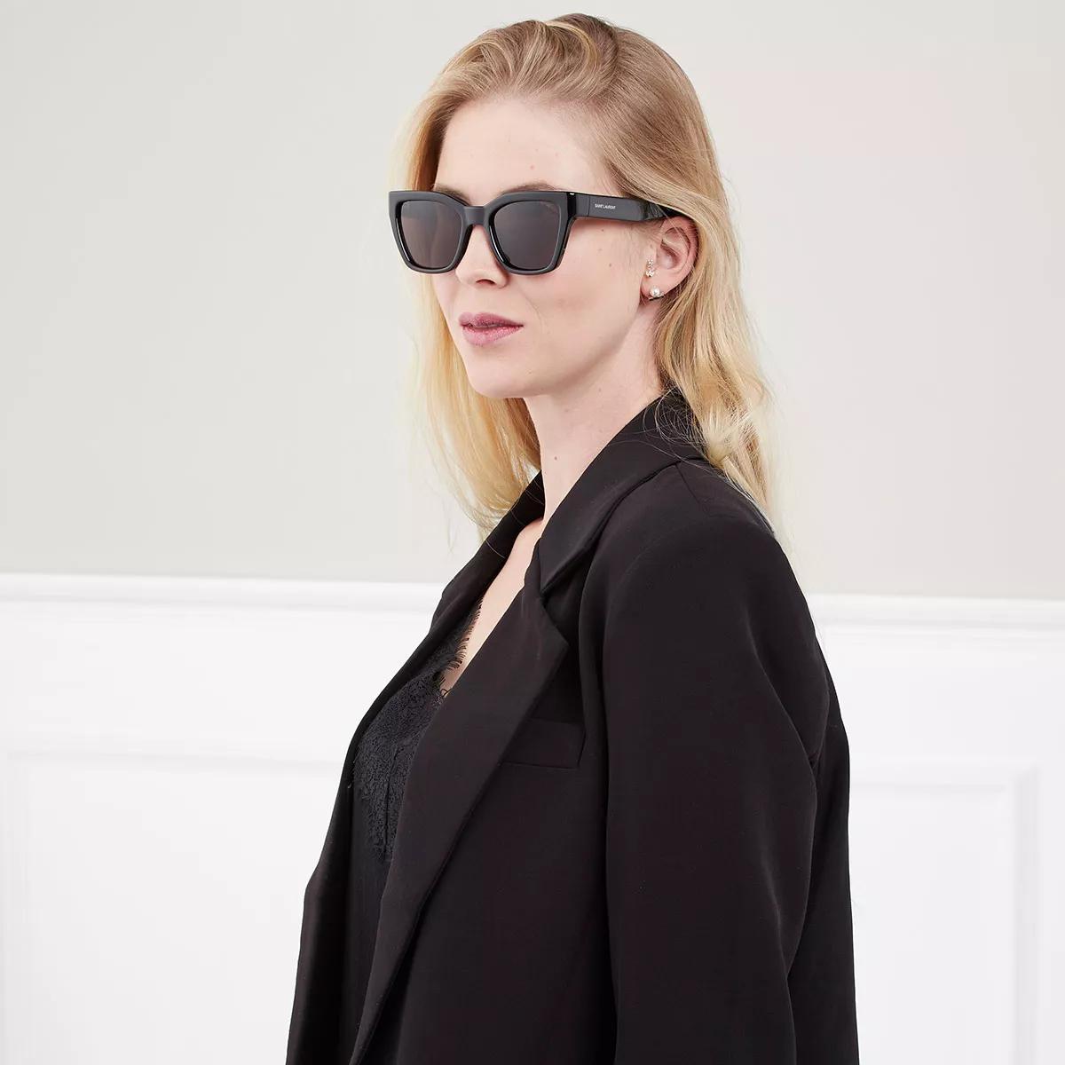 サングラス CHLOE Woman Sunglasses Black CH0190S 001 Chloe CH0190S 001 Sunglasses - Pretavoir