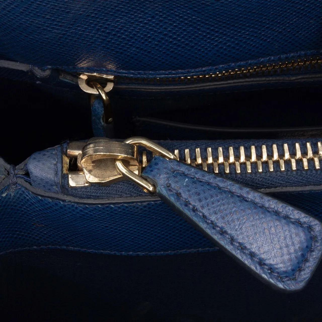 Thumbnail - Prada Hobo Bags - Saffiano Cuir Open Promenade Satchel - Gr. unisize - in Blau - für Damen