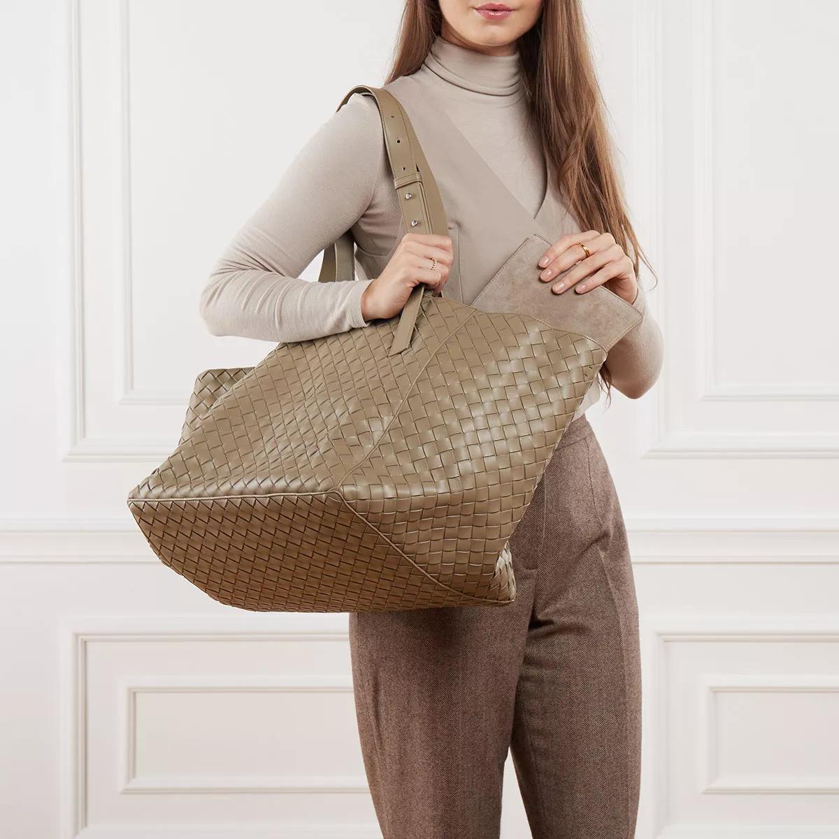 Bottega Veneta Shoppers Intrecciato Cube Tote Bag in taupe