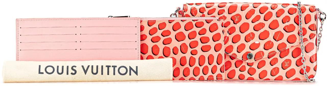 Louis Vuitton Hobo bags 2016 Monogram Vernis Jungle Dots Pochette Felicie in poeder roze