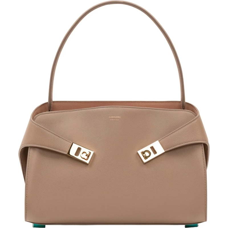 Salvatore Ferragamo Schultertasche Borsa Hug a Spalla con Manico taupe