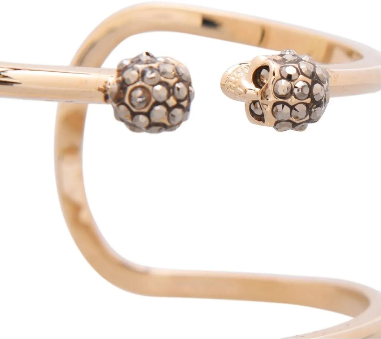 Thumbnail - Alexander McQueen Armband - Double Skull Thin Raw Bangle Bracelet - Gr. S - in Gold - für Damen