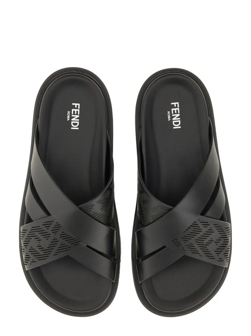 Thumbnail - Fendi Loafer - Black Slide Sandals - Gr. 7 - in Schwarz - für Damen