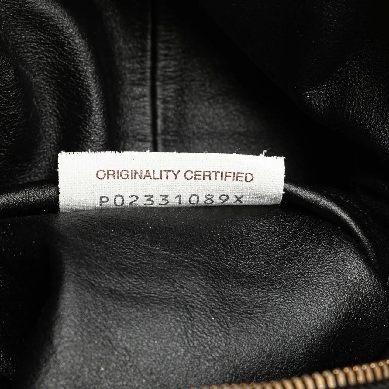 Thumbnail - Bottega Veneta Crossbody Bags - Mini Calfskin Double Knot Bag - Gr. unisize - in Schwarz - für Damen