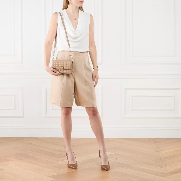 Michael Kors Lg Wllt On Chn Xbody Camel | Crossbody Bag